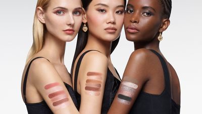 DG_MU25_EVER_ICON_EYE_PALETTE_SWATCHES_ON_SKIN_JPG_16X9_300_DPI.jpg