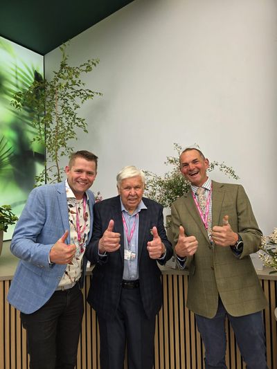 Alan Postill, Charles Carr, Hillier Nurseries