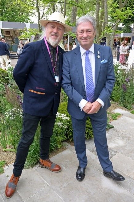 Bill Bailey & Alan Titchmarsh MBE at the Memoria and GreenAcres Transcendence Garden (Photo Credit: Richard Young). 