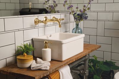 Chatburn Cloakroom basin