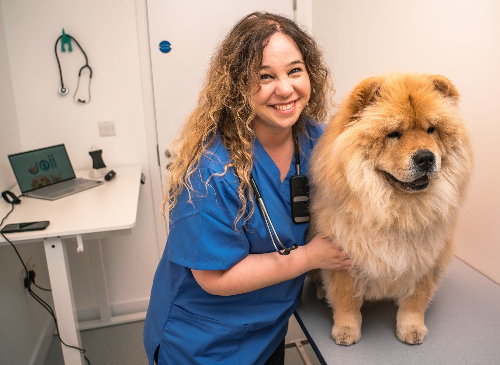 Copy of Aida Ferreira, Veterinary Surgeon at Joii Pet Care.jpg