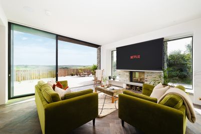 Perfect-Stays-The-Baobab-sunken-lounge.jpg