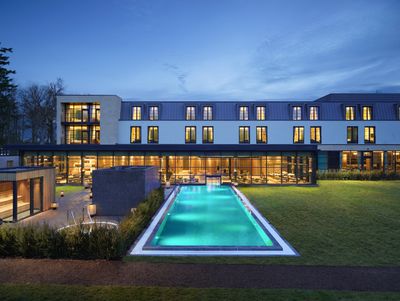 Spa Exterior_01.jpg