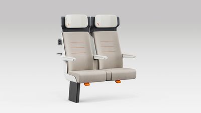 View of a pair of ALIZÉ rail seats in standard seating position.