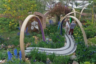 Rainbow Garden : The Messenger’s Path 98