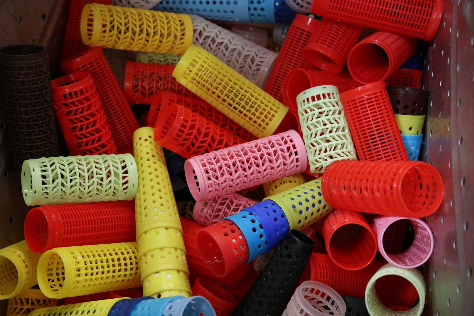 Reuseable dye cones