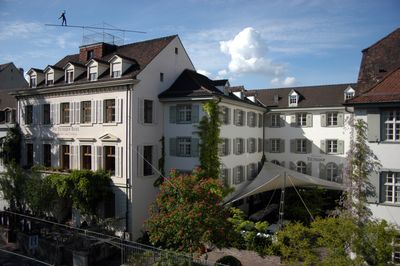 Aussenansicht des Hotel Restaurants Teufelhof.jpg