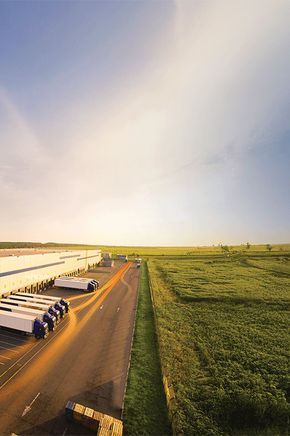 Warehouse-2_Connecting-Lines_LR.png
