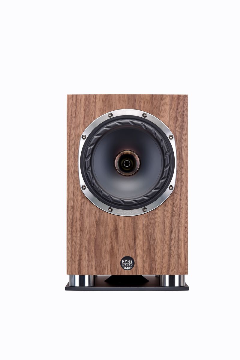 F500SP - Natural Walnut Front Goff.jpg