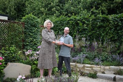 Chirs Reeve UK Professional Winner with Judge Petra Hoyer-Millar