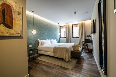Deluxe Room .jpg
