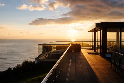 Perfect-Stays-Overcombe-exterior-2 (1).jpg
