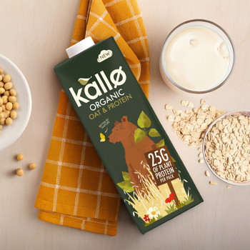 Kallo - Milk Alternatives - Oat Protein - 1L - Lifestyle image.jpg