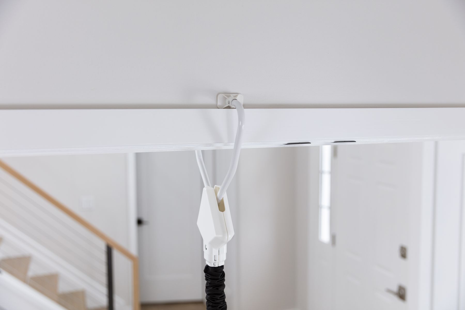 Graco Bumper Jumper for the doorway with spring-loaded clamp that won't mark door mouldings