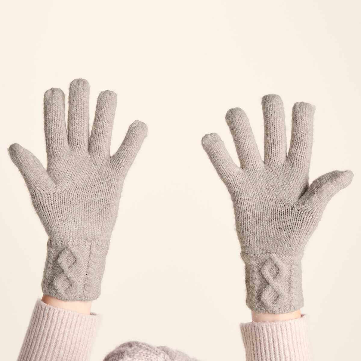 Georgia Supersoft Cable Knit Gloves - Simply Taupe
