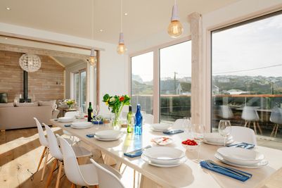 Perfect-Stays-Treasure-House-living-area-3.jpg