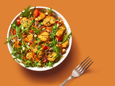 Squeaky Bean Vegan Chicken Style Tikka Salad 
