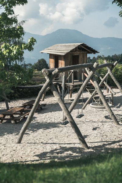 Spielplatz-upscale-2022-14.jpg