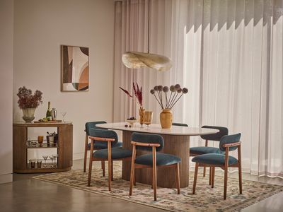 Rondo Dining Table