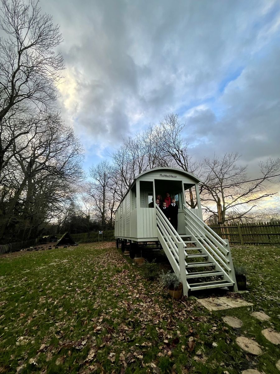 Hever PTA Shepherds Hut 14.jpg