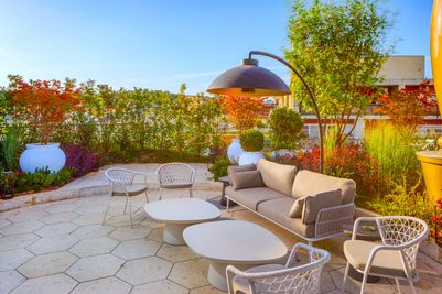 13_KIMPTON_BEM_BUDPEST_PRIVATE GARDEN.jpg