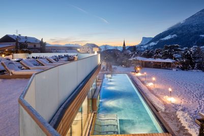 Alpiana_Winter_Infinity Pool.jpg