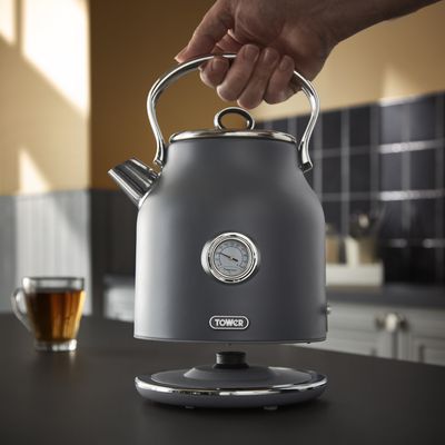 Renaissance 1.7Litre 3KW Kettle - T10063GRY_F3.jpg