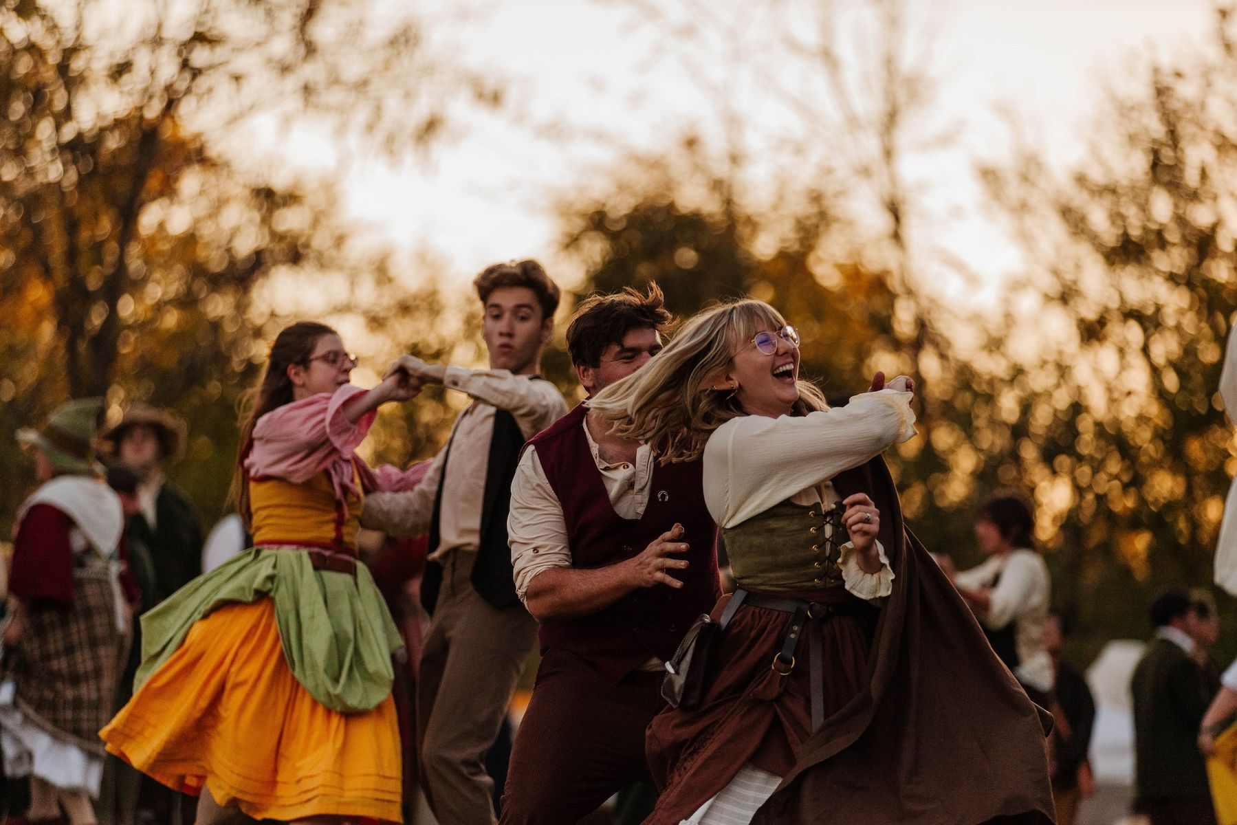 The event includes workshops on hobbit dancing, cooking, weaving and fibre arts (1).jpg