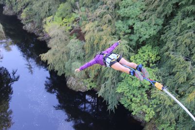 Bungee over river Garry
