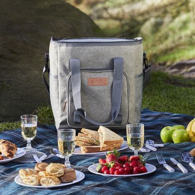 CC879026 Coast & Country by Tower Large 30L Cool Bag with Carry Handle_F1.jpg