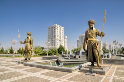 MonumentofindependenceinAshgabat_Turkmenistan_reamstimexl49498249.jpg