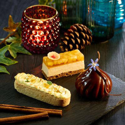 Lemon Pie with Passionfruit meringue 