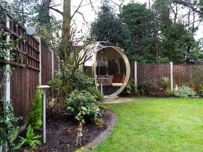 Ornate Garden Rotating Lounger Garden Pod