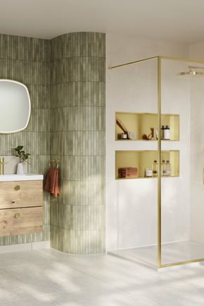 8mm Framed Wetroom in Brushed Brass