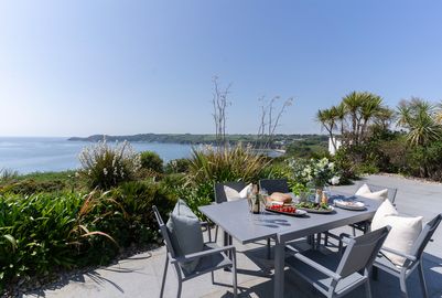 Perfect-Stays-Serenity-terrace-outdoor-table-2.jpg