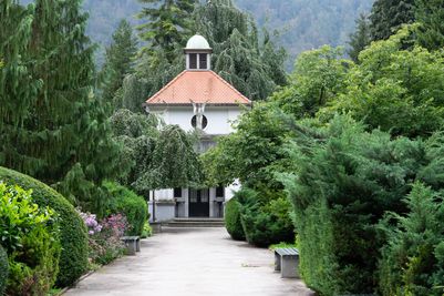 182934-F014873-jesenice_spominski_park_1_foto_toma_macarol-photo-m.jpg