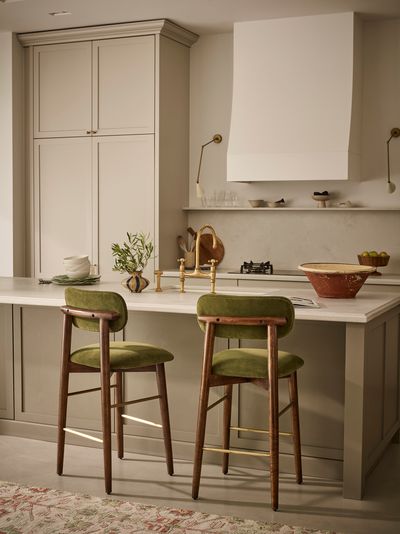 Layla Barstool in Deep Green