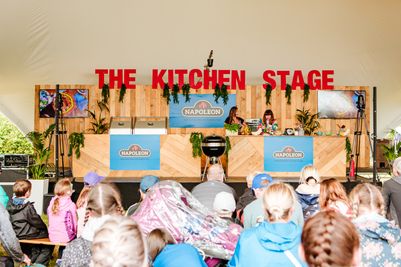 20220722_CarFest_North_KitchenStage_LJS_111.JPG
