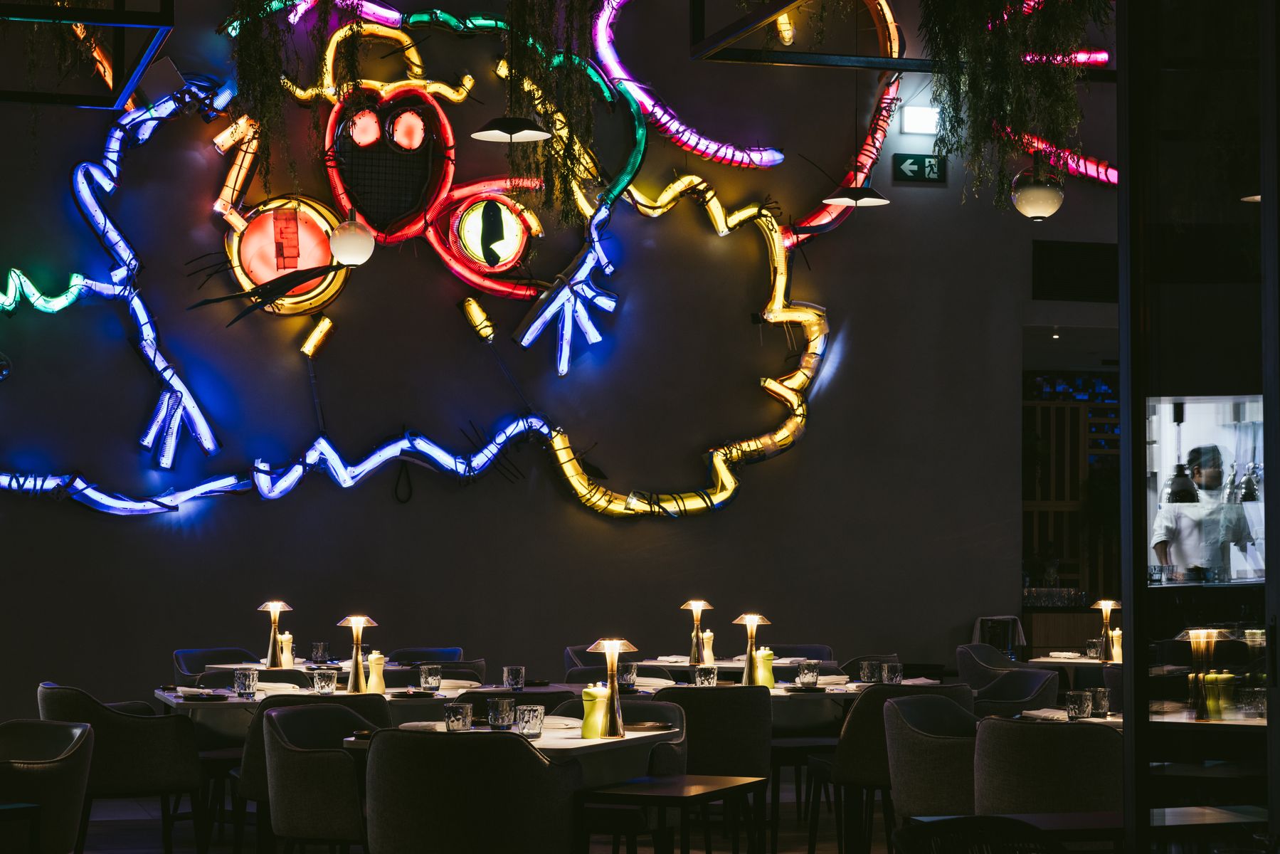 Terrace Dinner Bordalo II Lighted Koala.jpg
