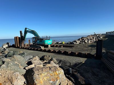 Sheet Piling (UK) Limited working on a coastal erosion project at Kinmel Bay, North Wales