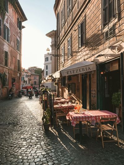 ROME fineas-anton-kC1-9Snr9hI-unsplash.jpg
