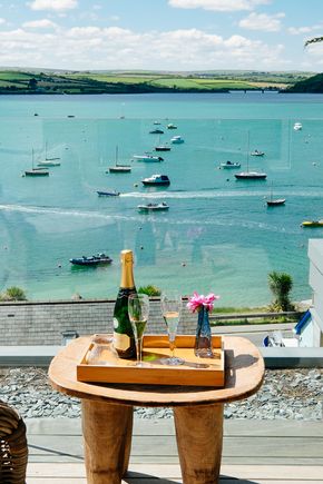 Perfect-Stays-Lower-Cole-terrace-2.jpg