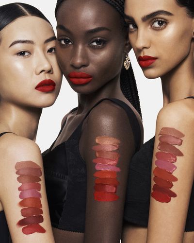 DG_MU24_EVERKISS_LIQUID_LIP_SWATCHES_ON_SKIN_JPG_4X5_300DPI.jpg