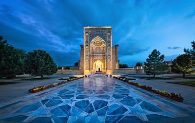 GureAmirentranceSamarkandDT.jpg