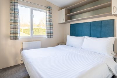Budleigh Premier 3 Master Bedroom - Ladram Bay Holiday Park