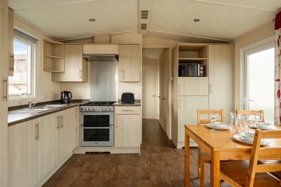 Comfort Plus 2 Kitchen - Ladram Bay Holiday Park