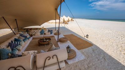 hud-hud-camp-bar-al-hickman-majlis-oman.jpg