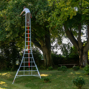 Henchman Fully-Adjustable Tripod PRO Ladder