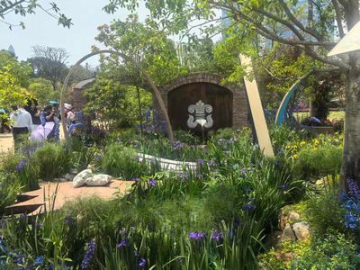 Rainbow Garden : The Messenger’s Path 123
