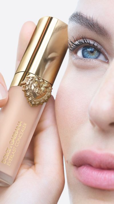 DG_MU25_FLAWLESS_LOOK_EC_MODEL_EVERLAST_CONCEALER_8057971186143_JPG_9_16_300DPI_CMYK.jpg